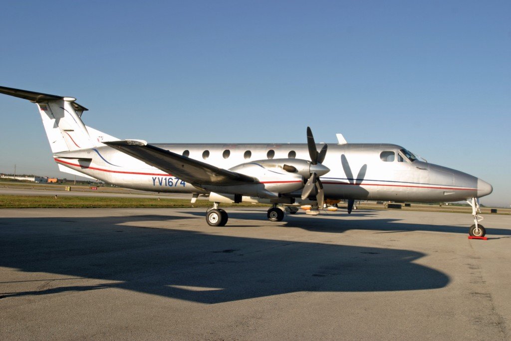 yv1674.jpg